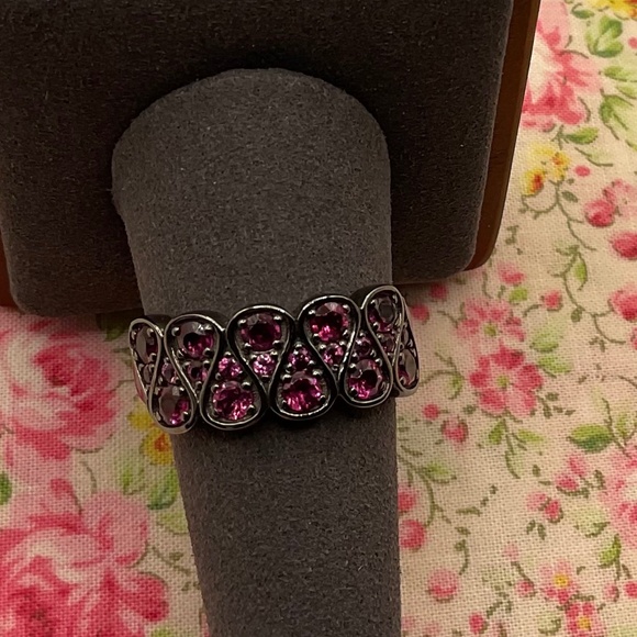 Raspberry Rhodolite Ring in 925 Sterling Silver with Black Rhodium - Picture 7 of 9